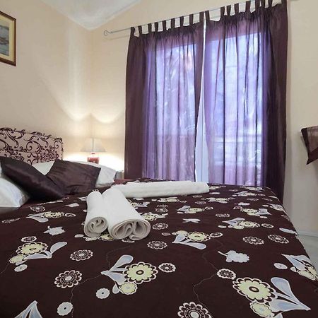 Apps And Room Goran In The Center Makarska Esterno foto