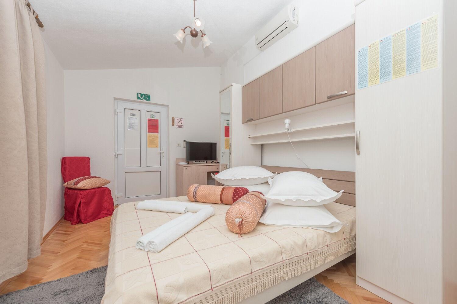 Apps And Room Goran In The Center Makarska Esterno foto