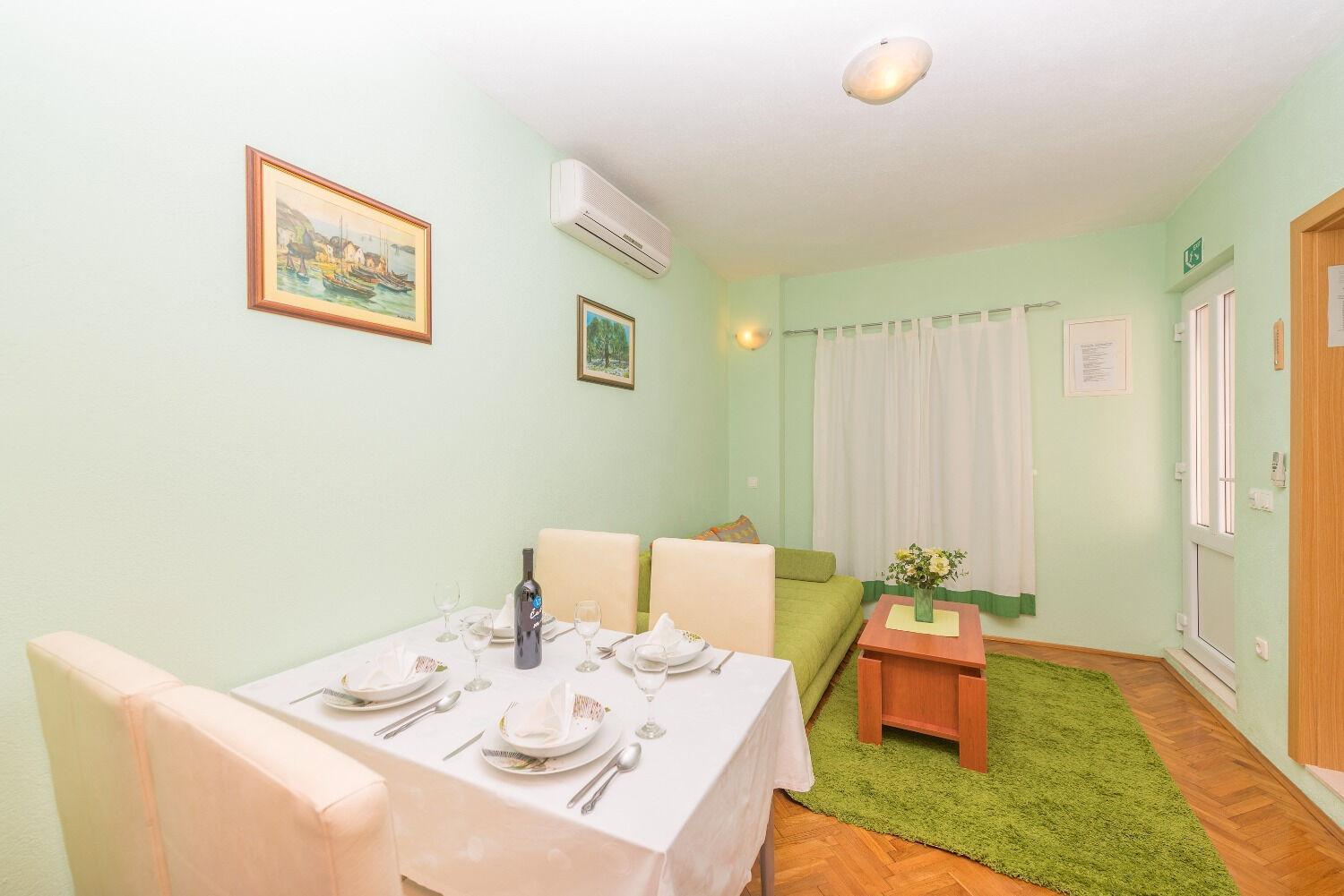 Apps And Room Goran In The Center Makarska Esterno foto