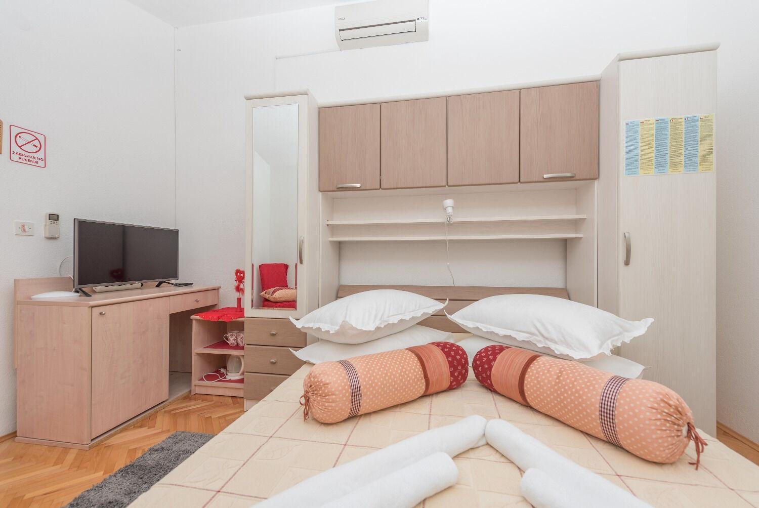 Apps And Room Goran In The Center Makarska Esterno foto